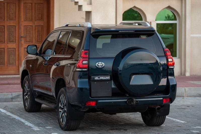 2022 Toyota Prado TX L thumbnail 6