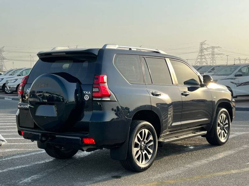 2022 Toyota Prado TX L thumbnail 5