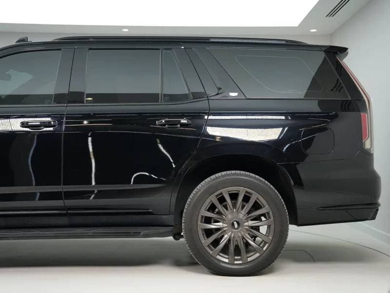 2021 Cadillac Escalade LUXURY thumbnail 4