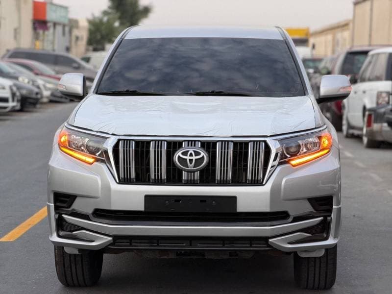 2019 Toyota Prado GXR thumbnail 3