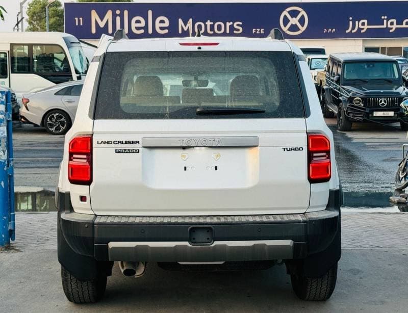 2025 Toyota Prado GXR thumbnail 6