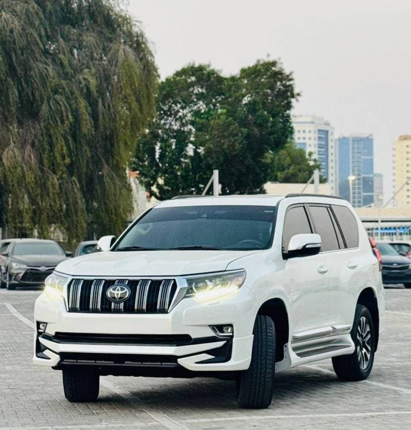 2023 Toyota Prado VXR thumbnail 3