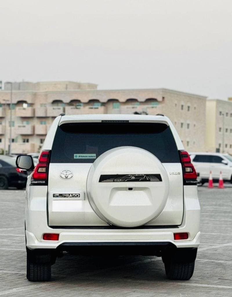 2023 Toyota Prado VXR thumbnail 6