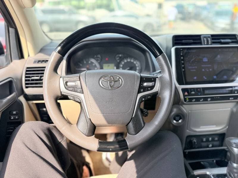 2021 Toyota Prado TX L thumbnail 8