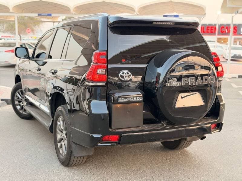 2020 Toyota Prado VXR thumbnail 3