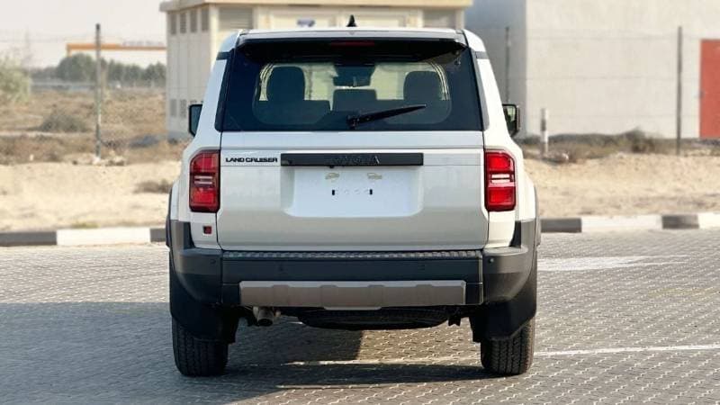 2026 Toyota Prado ADVENTURE thumbnail 8