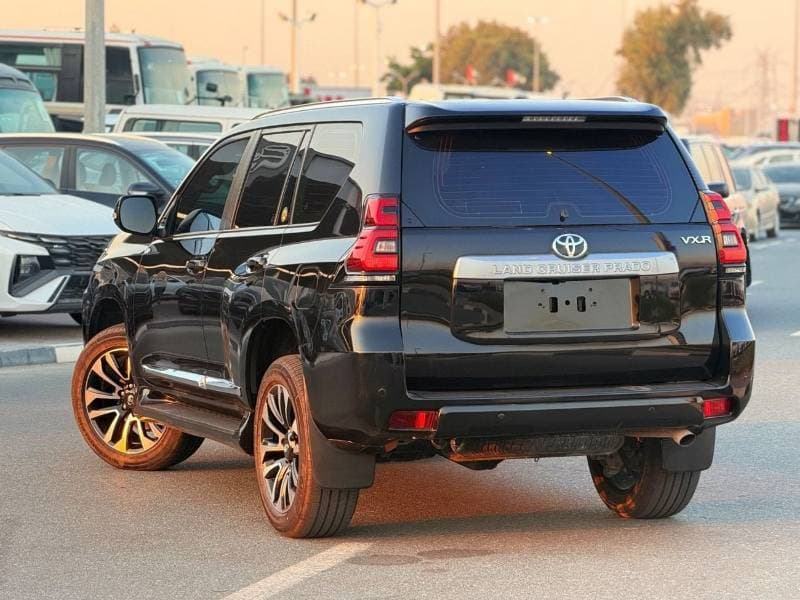 2020 Toyota Prado VXR thumbnail 5