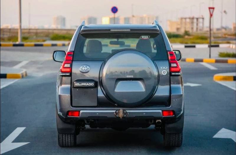 2023 Toyota Prado TX L thumbnail 6