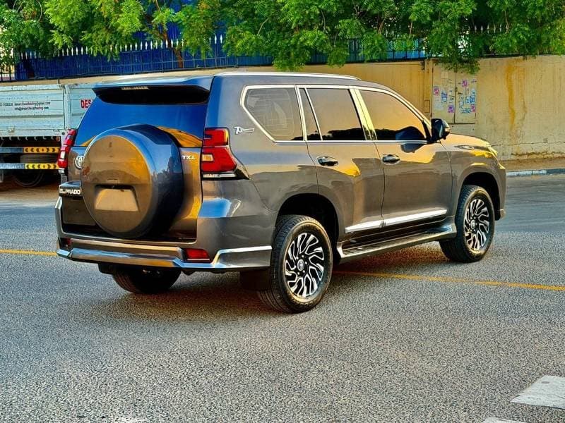 2014 Toyota Prado TX L thumbnail 8