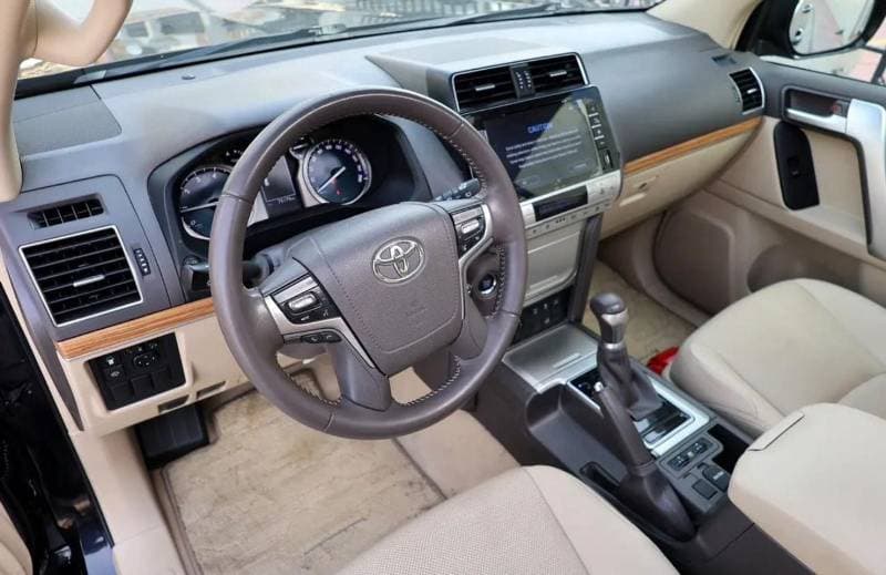 2021 Toyota Prado VXR thumbnail 8