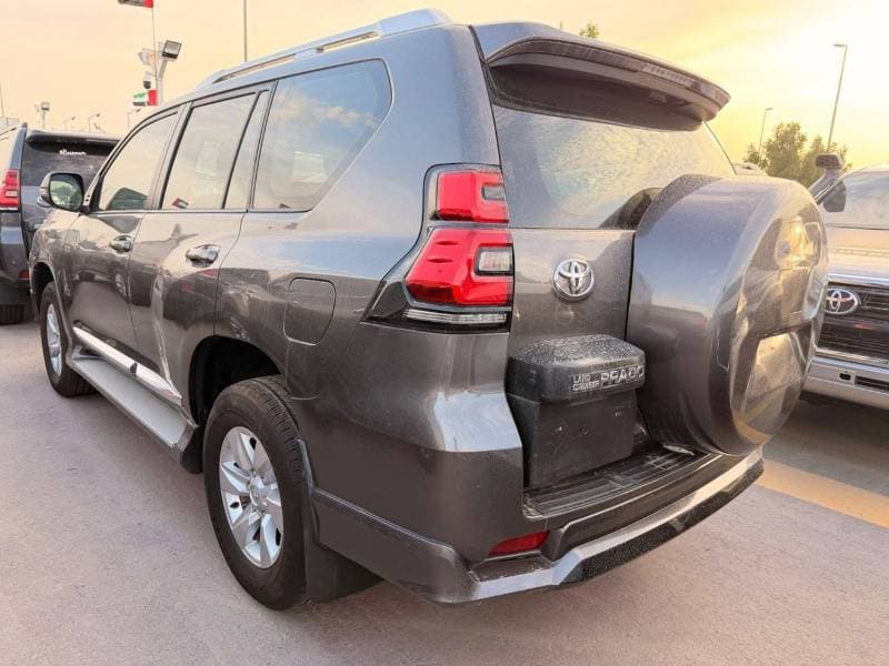 2020 Toyota Prado thumbnail 3