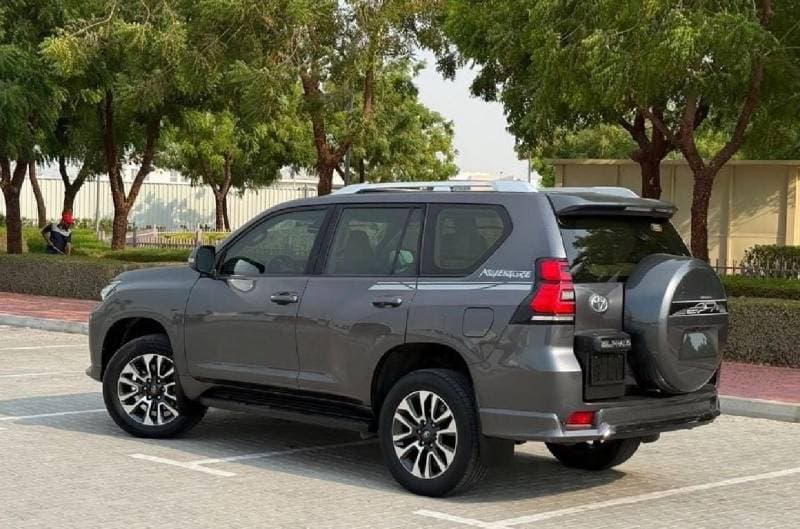 2022 Toyota Prado ADVENTURE thumbnail 4