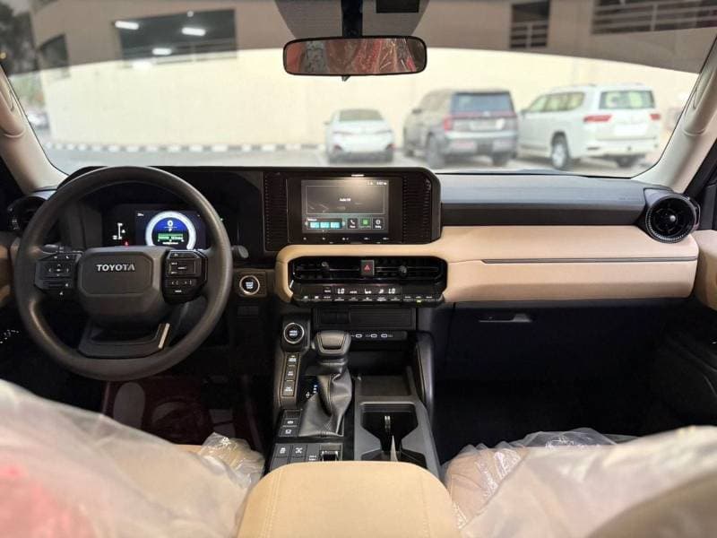 2024 Toyota Prado GXR thumbnail 6