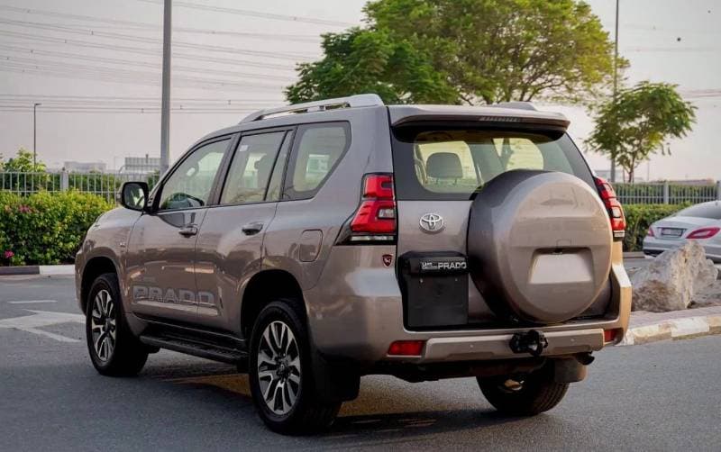 2022 Toyota Prado TX L thumbnail 5