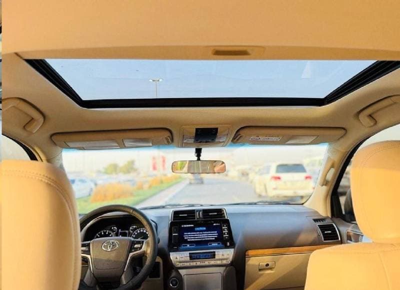 2021 Toyota Prado VXR thumbnail 8