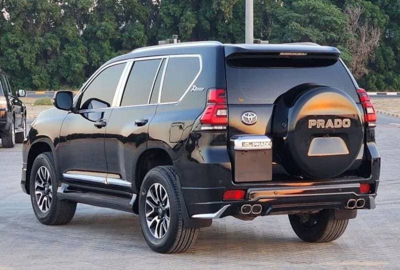 2015 Toyota Prado VXR thumbnail 3