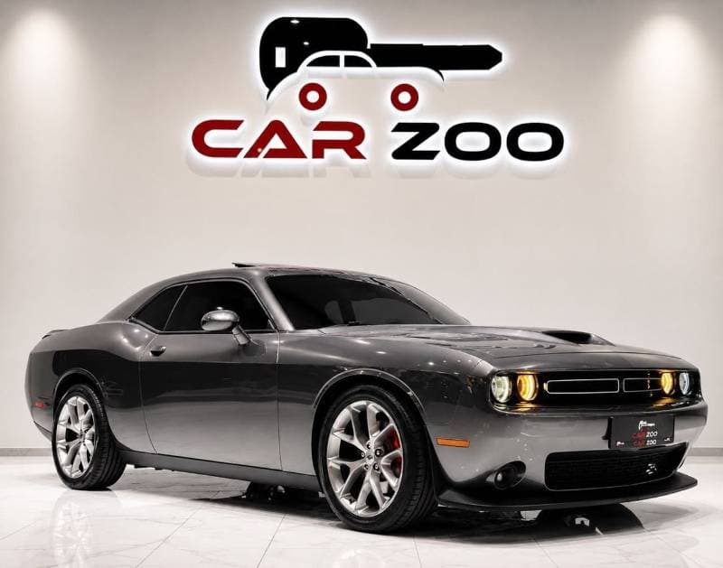 2022 Dodge Challenger SXT thumbnail 4