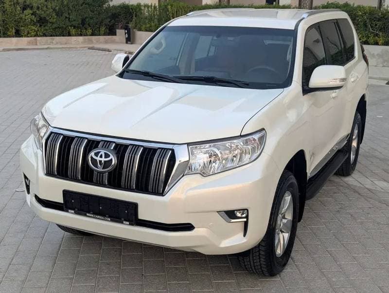 2018 Toyota Prado EXR thumbnail 2