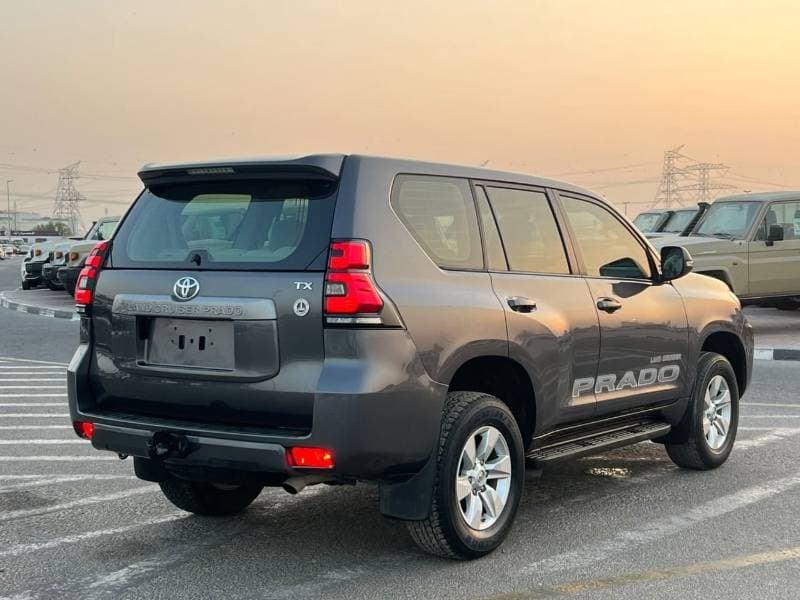 2022 Toyota Prado TX L thumbnail 5