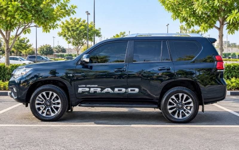 2022 Toyota Prado VXR thumbnail 3