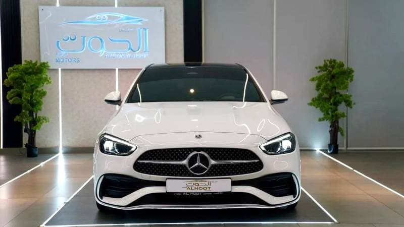 2023 Mercedes Benz C200 AMG thumbnail 5