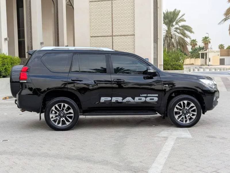 2022 Toyota Prado TX L thumbnail 5