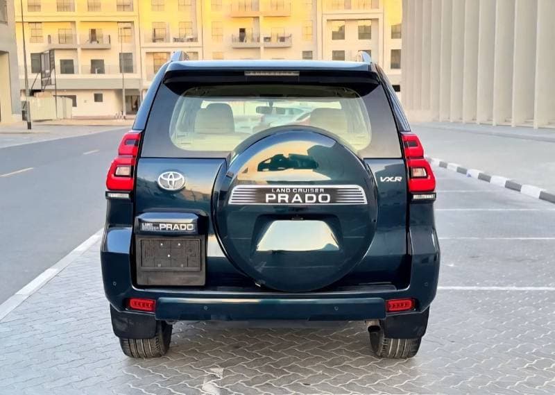 2018 Toyota Prado VXR thumbnail 6