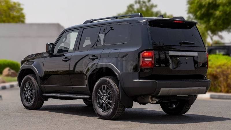 2025 Toyota Prado thumbnail 7