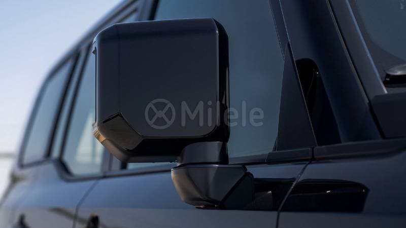 2025 Toyota Prado thumbnail 4