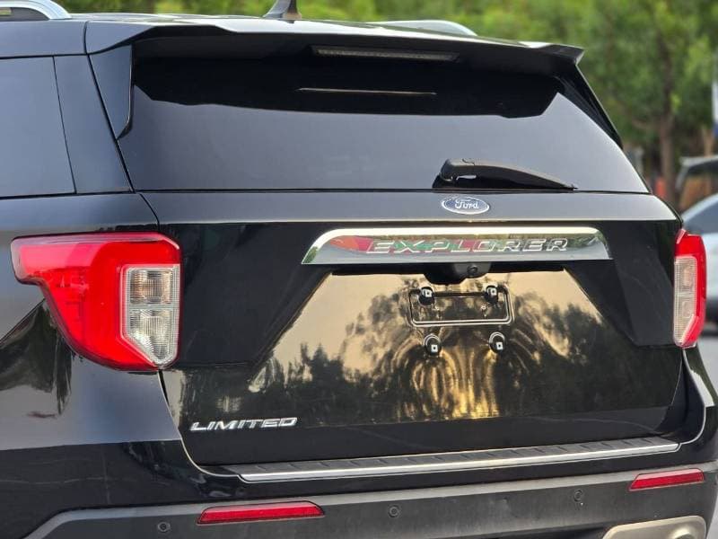 2021 Ford Explorer LIMITED thumbnail 8