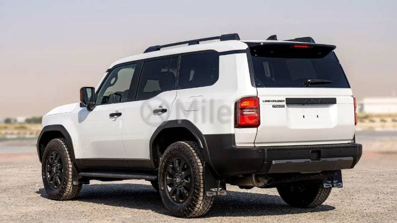 2024 Toyota Prado thumbnail 6