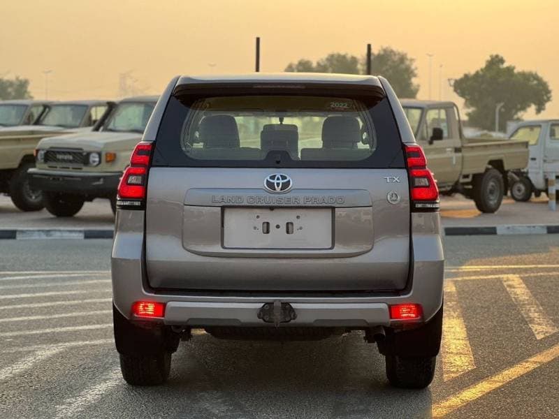 2022 Toyota Prado thumbnail 5