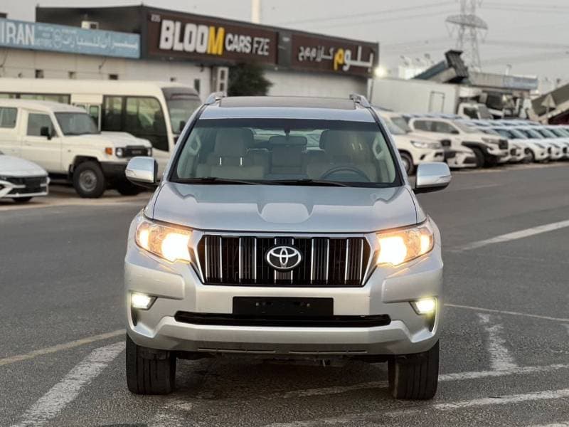 2022 Toyota Prado thumbnail 3