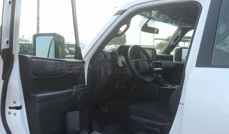 2027 Toyota Prado thumbnail 8
