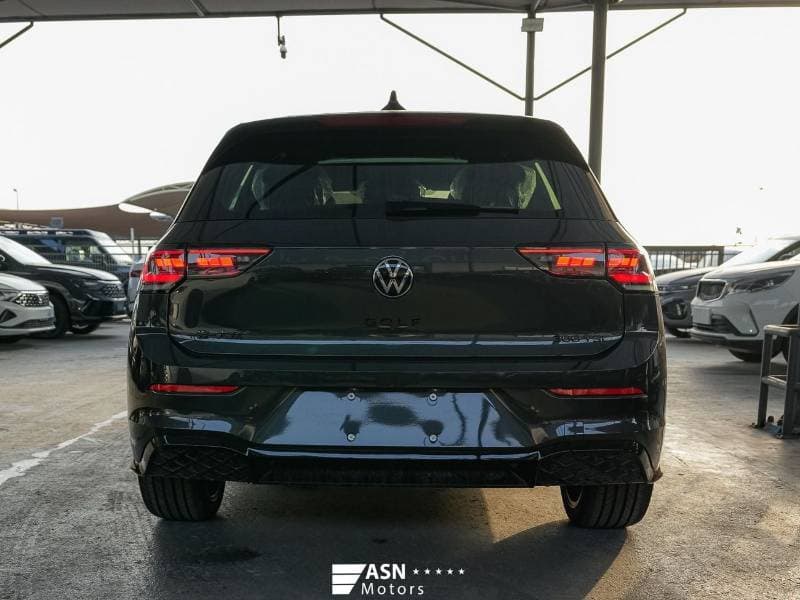 2025 Volkswagen Golf thumbnail 8
