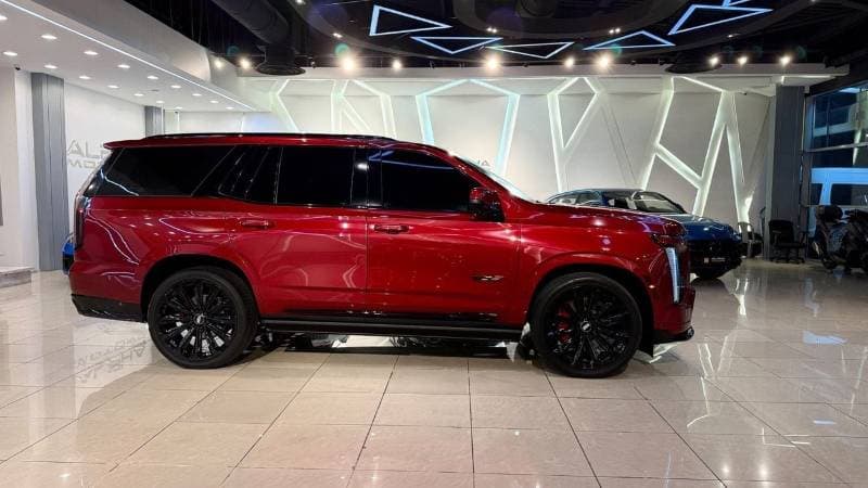 2025 Cadillac Escalade V SERIES thumbnail 2