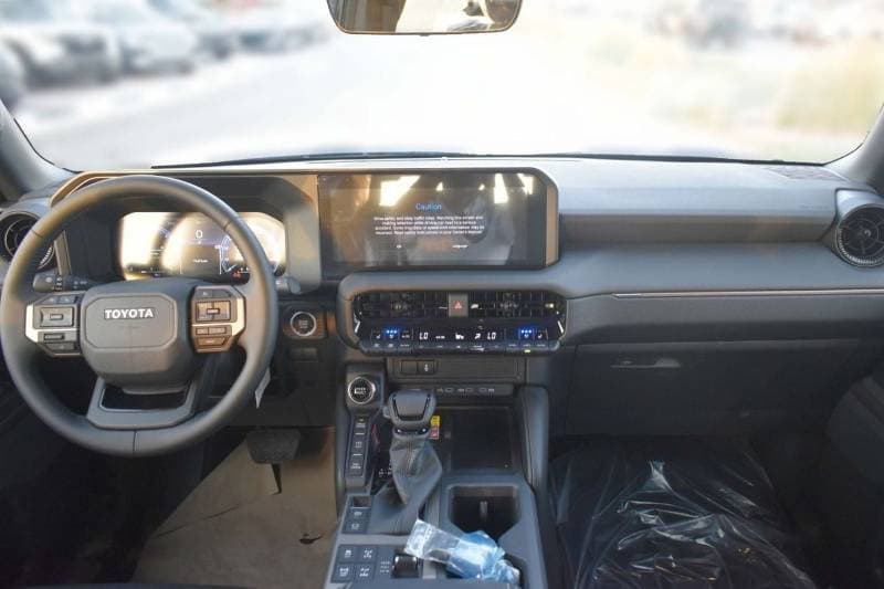 2026 Toyota Prado VXR thumbnail 8