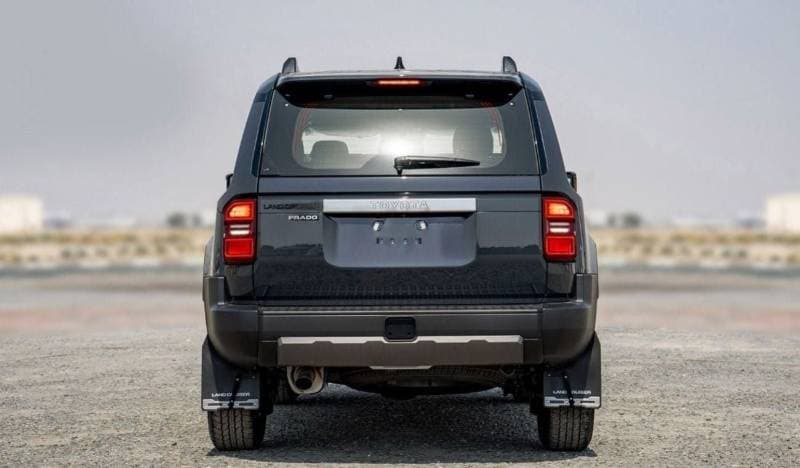 2025 Toyota Prado GXR thumbnail 7