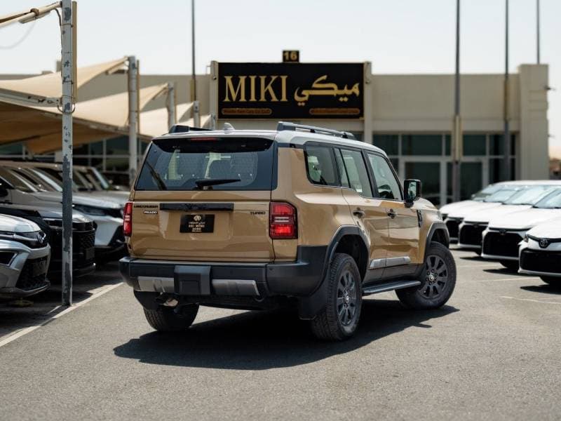 2025 Toyota Prado Adventure 2.4 ,, 2 Tone ,, 2026 thumbnail 3