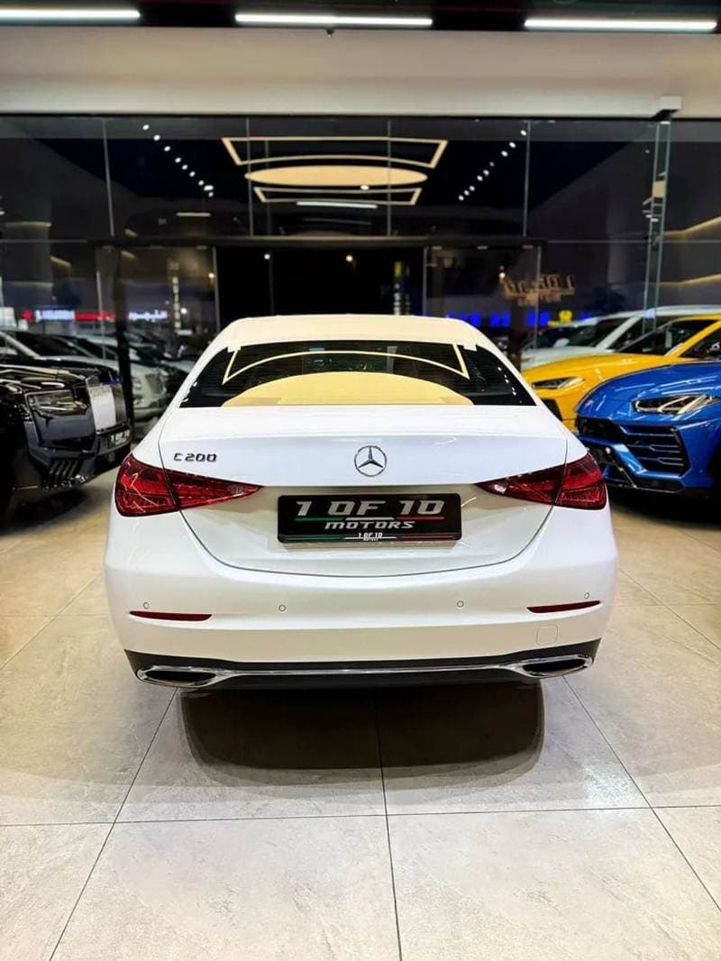2025 Mercedes Benz C200 thumbnail 4