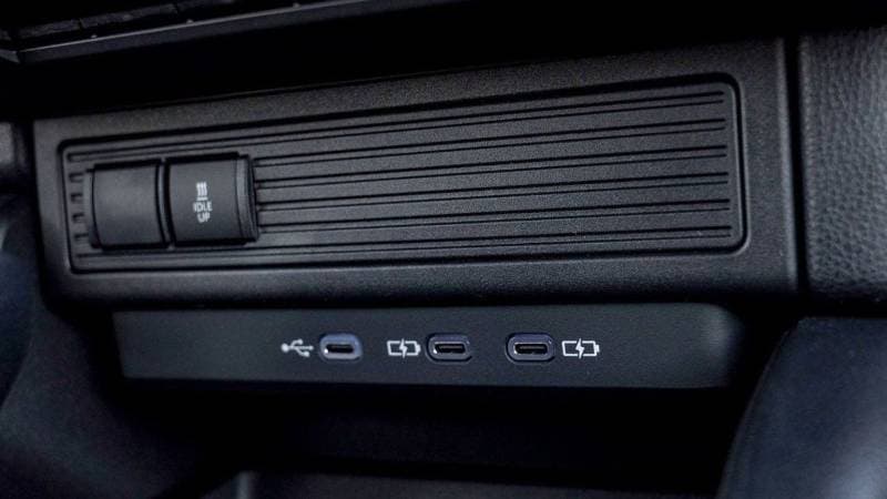 2025 Toyota Prado VXR thumbnail 8
