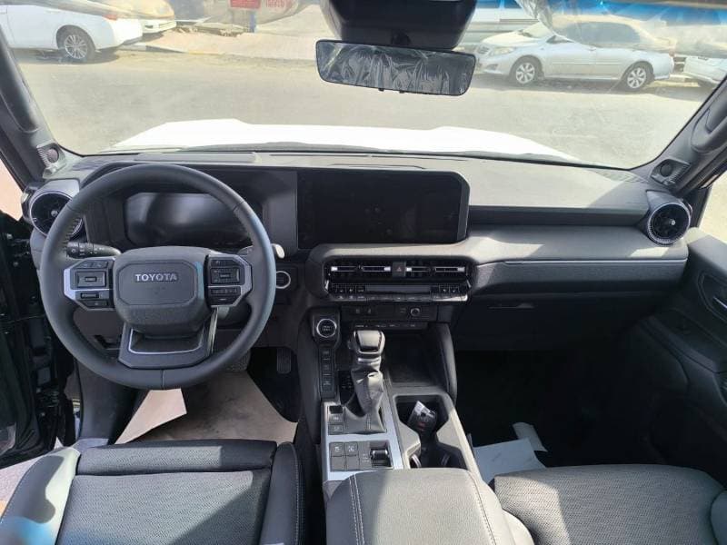 2026 Toyota Prado VXR thumbnail 7