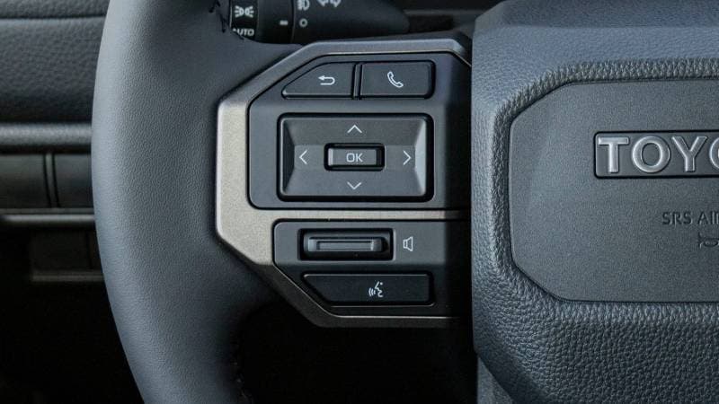 2026 Toyota Prado ADVENTURE thumbnail 7