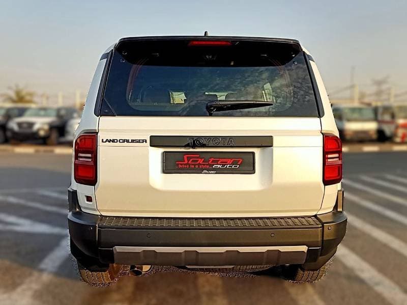 2026 Toyota Prado ADVENTURE thumbnail 7