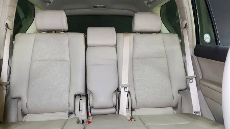 2023 Toyota Prado GXR thumbnail 7
