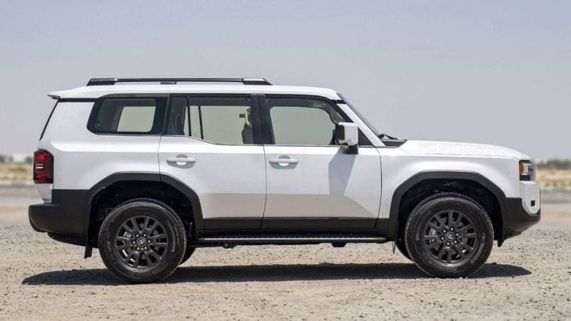 2025 Toyota Prado TXR thumbnail 7