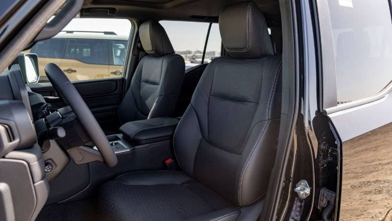 2025 Toyota Prado ADVENTURE thumbnail 8