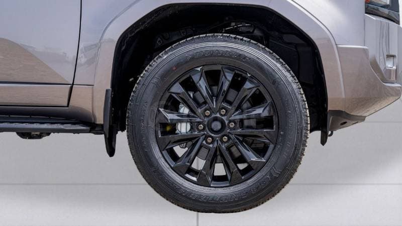 2026 Toyota Prado thumbnail 5