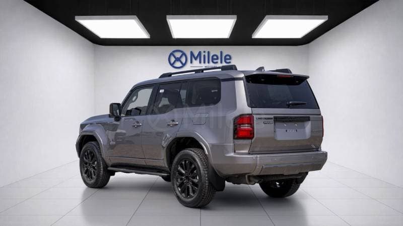 2026 Toyota Prado thumbnail 7