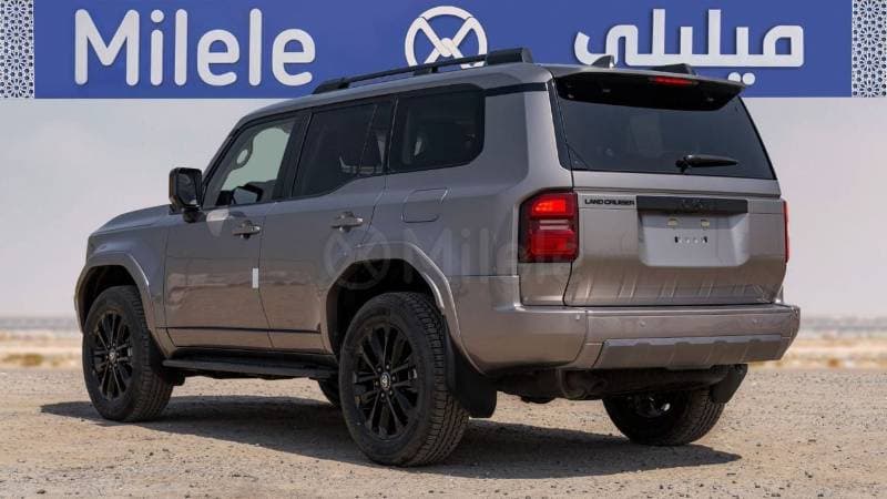 2025 Toyota Prado thumbnail 7